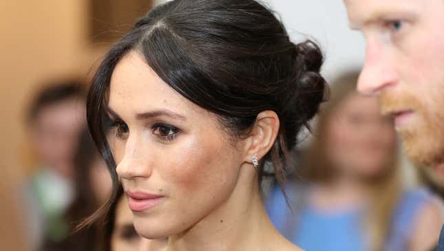 Image for article titled Furious Meghan Markle Can’t Believe Harry Hasn’t Told Family She’s Black Yet