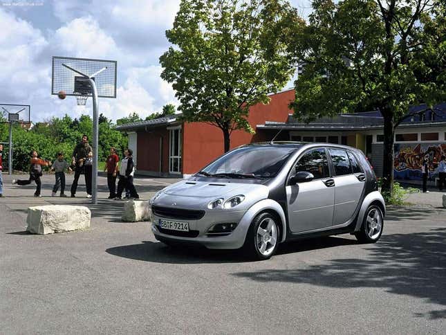Image for article titled The Smart Formore SUV Was Going To Be America's Smart Car
