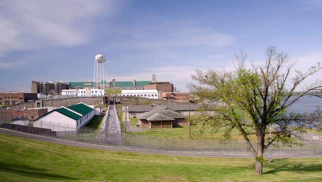 Image for article titled Rust Belt Town Protests Construction Of New Truck Stop That Would Obstruct Views Of State Penitentiary