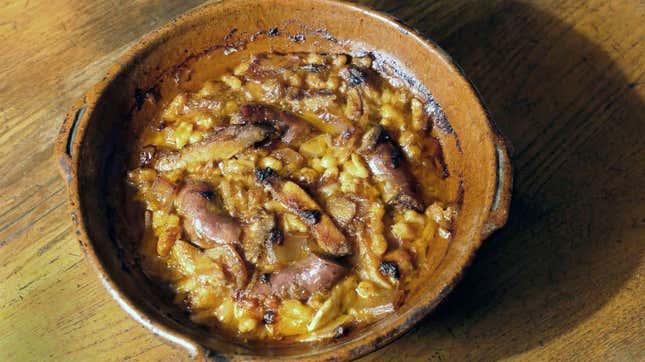 Image for article titled This New Year’s Eve Cassoulet is a big bowl of auld lang syne