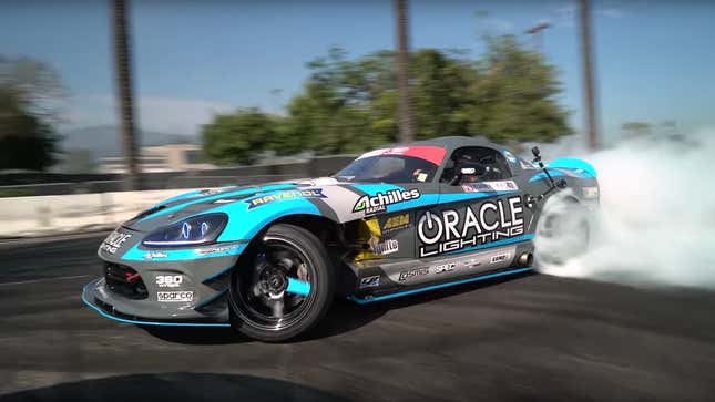 Image for article titled Can Your Car Do Fifth Gear Donuts? This 1,350-HP Dodge Viper Drift Car Can