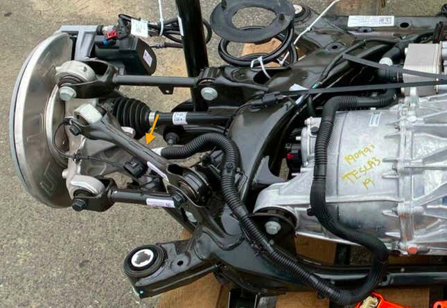 SomeTesla Model 3s also used that same suspension arm design as the Y. Image: mmruckersville/ebay