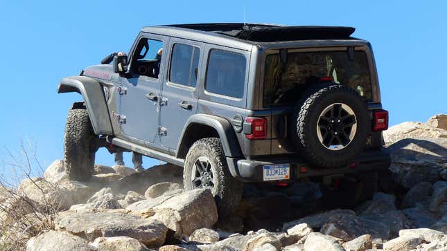 Image for article titled The 2018 Jeep Wrangler Didn't Get Soft, It Got Much Better