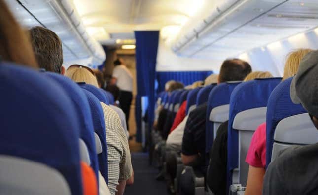 Imagen para el artículo titulado Por qué los asientos de las aerolíneas son de color azul