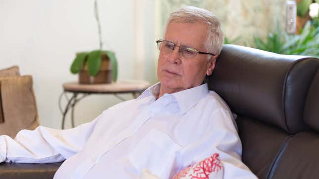 Image for article titled Elderly Man Feeling Useless In Retirement Wishes He Could Go Back To Feeling Useless At Work