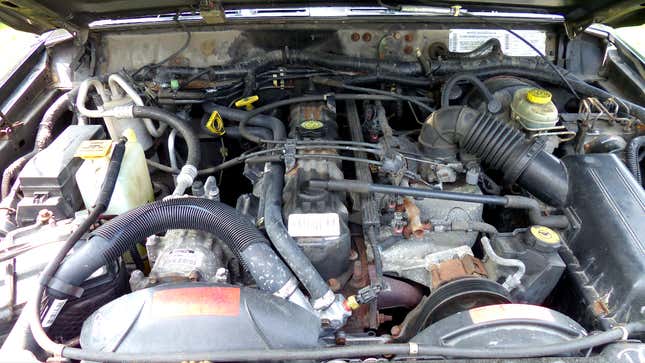 Image for article titled I Just Bought a Low-Mileage Jeep Cherokee for $500 and It Is the Ultimate Winter Beater