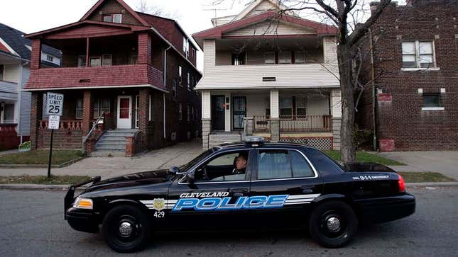 Image for article titled Congress Passes Bill To Add Armed Patrol To U.S. Poverty Line
