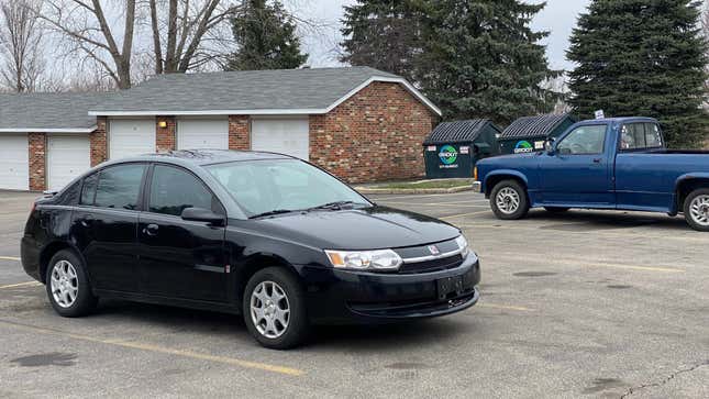 Image for article titled What Do You Want To Know About The 2003 Saturn Ion?