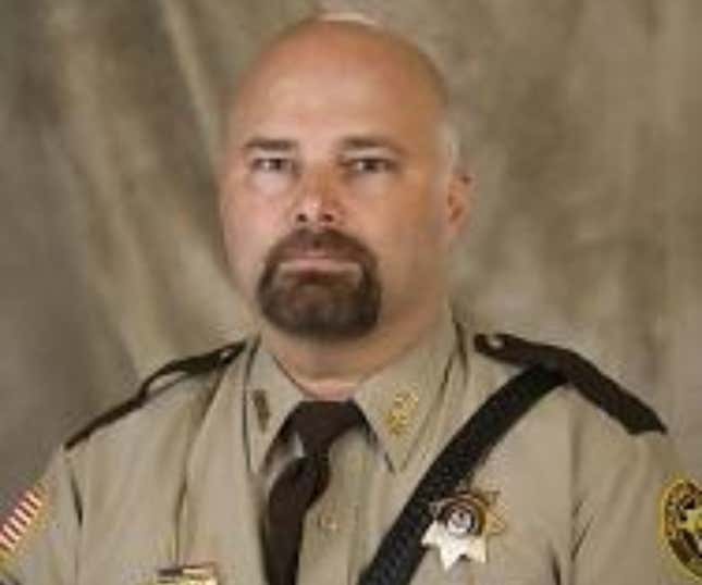 Image for article titled Arkansas County Sheriff Recorded Ranting at Woman for Talking to a Black Person, Resigns After Outcry