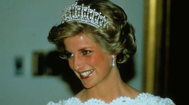 Image for article titled Princess Diana loved beet soup, and at long last, we have the proof