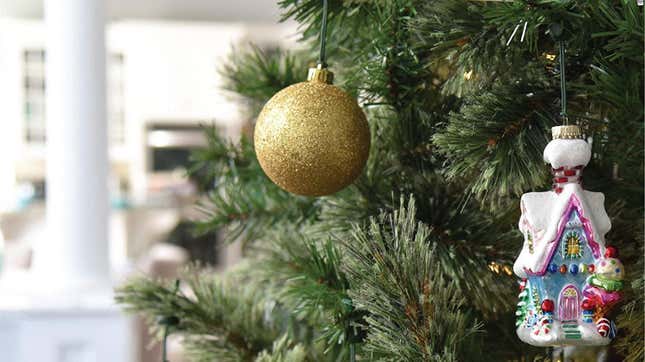 Image for article titled Deck the Halls With All the Stuff You Need to Get Your Home Christmas-Ready