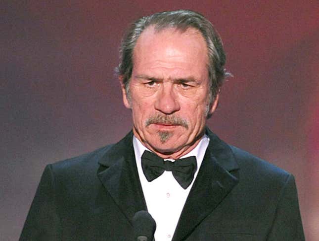 Image for article titled Bags Under Tommy Lee Jones&#39; Eyes Causing Him Neck Problems