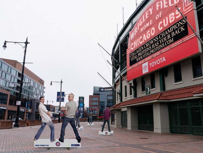 Image for article titled Cubs Install Cardboard Cutouts Of Fans Pissing All Over Streets Outside Wrigley Field