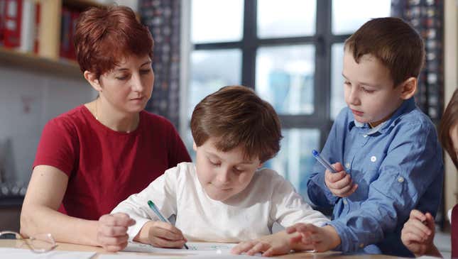 Image for article titled The Pros And Cons Of Homeschooling