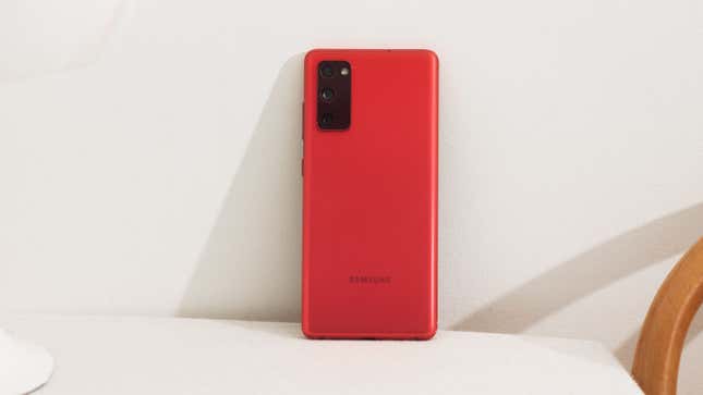 Imagen para el artículo titulado El nuevo Galaxy S20 FE es el smartphone asequible que Samsung necesitaba