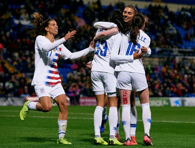 Image for article titled ‘Why Are You Still Sleeping On U.S. Women’s Soccer?’ Asks Sports Website’s First Article About Women’s Soccer In Four Years