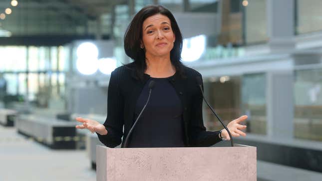  Chief Operating Officer of Facebook, Sheryl Sandberg, delivers a speech during the visit of a start-up companies gathering at Paris’ Station F in Paris on Jan. 17, 2017.