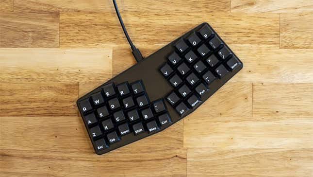 Image for article titled Tiny Ergonomic Keyboard Gets It Done With Only 44 Keys