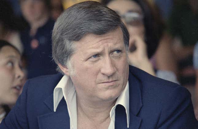 A history of presidential pardons in sports, from George Steinbrenner to Brian Urlacher's shady brother