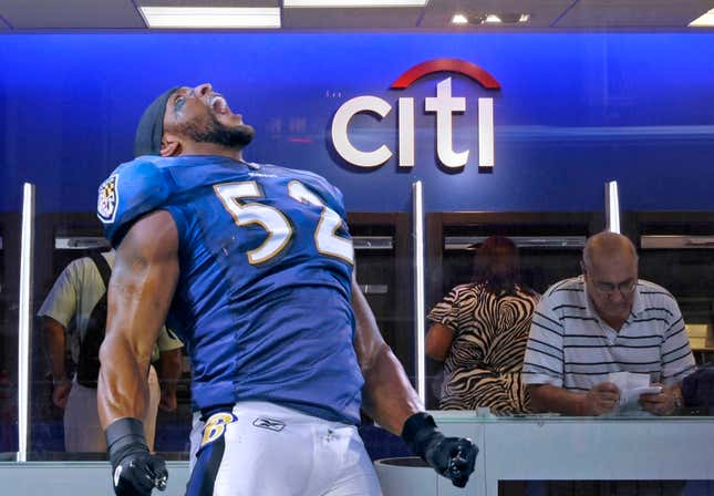 Image for article titled Ray Lewis Releases Primal Scream After Successfully Transferring Money To Checking Account