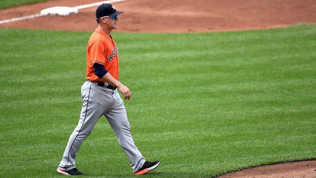 Image for article titled Manager Can’t Remember Why He Came Out To Mound