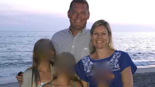 Davin “Scott” Hapwood, his wife Kallie and children