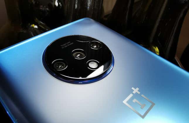 Imagen para el artículo titulado Si el precio acompaña, el OnePlus 7T va a hacer mucho daño a los móviles de gama alta estas navidades