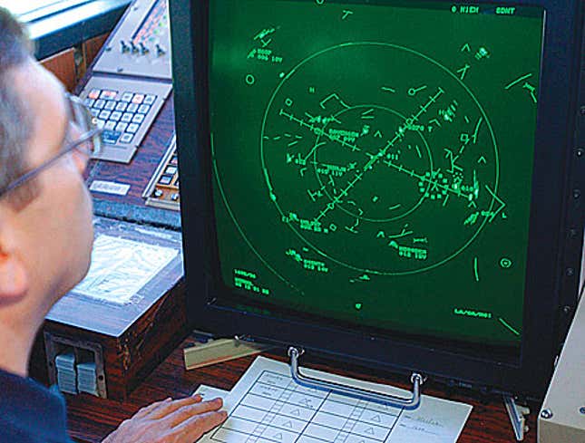Image for article titled Air Traffic Controller Likes Pattern He Has Going