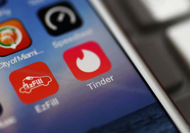 Image for article titled Members of Congress Want Dating Apps To Start Screening For Sex Offenders