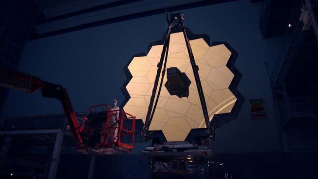 Foto del telescopio James Webb en desarrollo, créditos de: NASA Goddard Space Flight Center.
