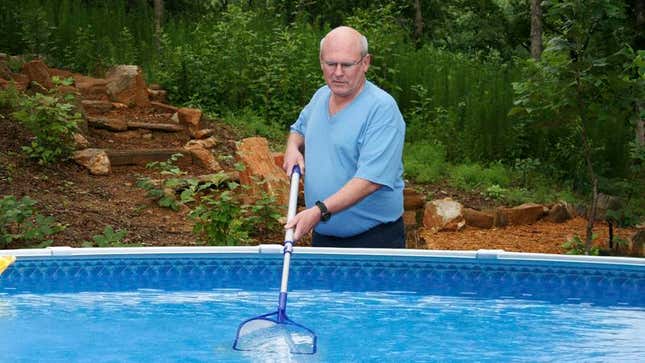 Image for article titled Family Knows Not To Interrupt Dad While He’s Skimming Pool, Listening To Orioles Radio Broadcast