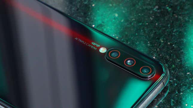 Imagen para el artículo titulado UMIDIGI planta cara a Xiaomi con un teléfono similar al Mi A3 por $180