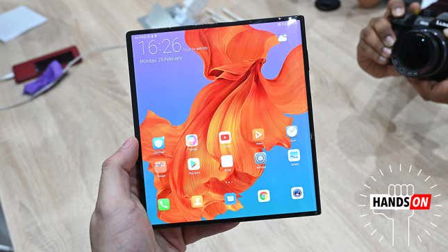 Image for article titled The Huawei Mate X Is Even More Exciting Than You Think