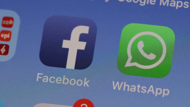 Image for article titled WhatsApp Sets an All-Time Record as Users Welcome in the New Year Virtually