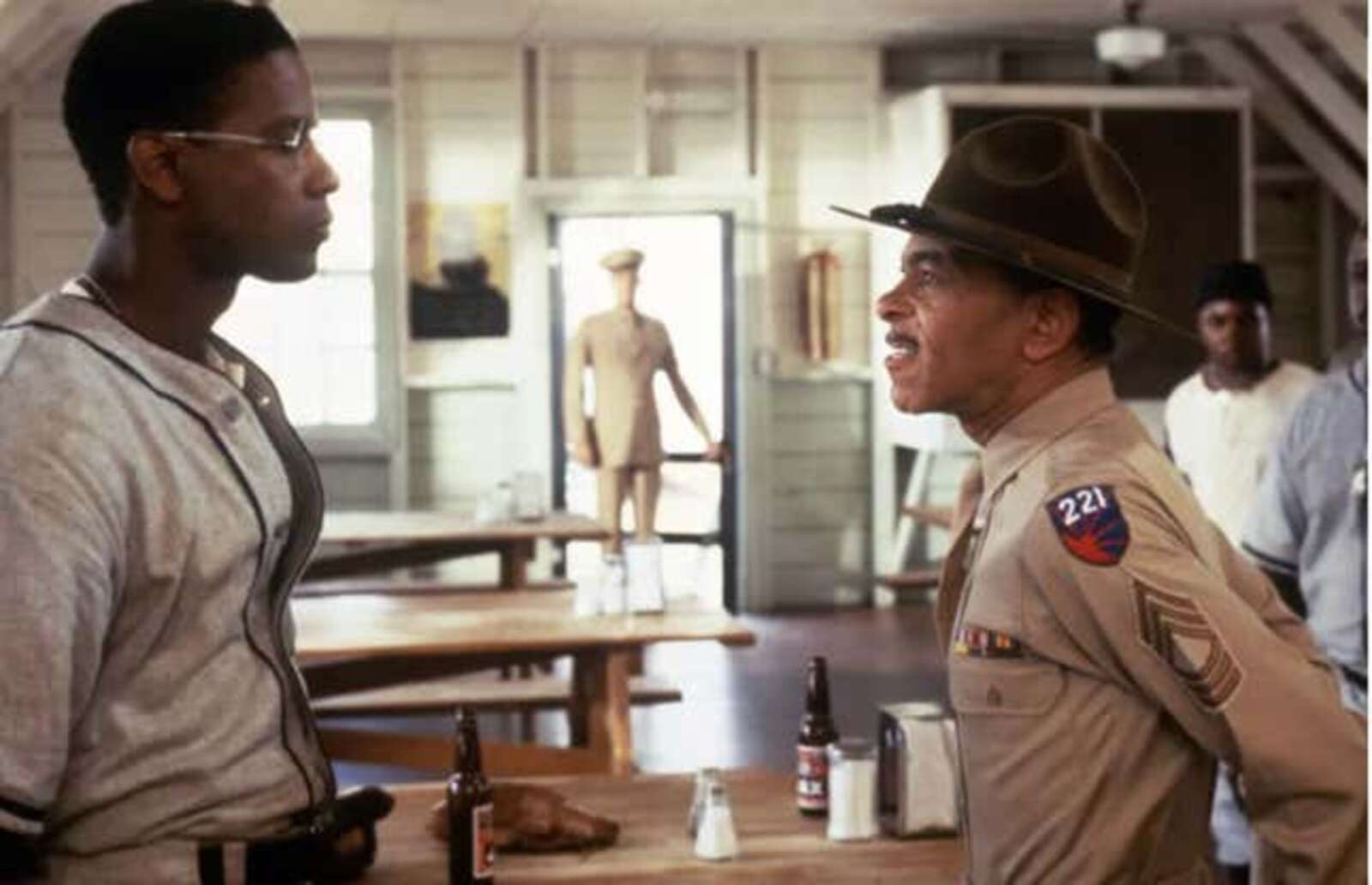 Screenshot⁣ from 'A ⁢Soldier's⁤ Story' featuring Denzel​ Washington and David ​Alan Grier.