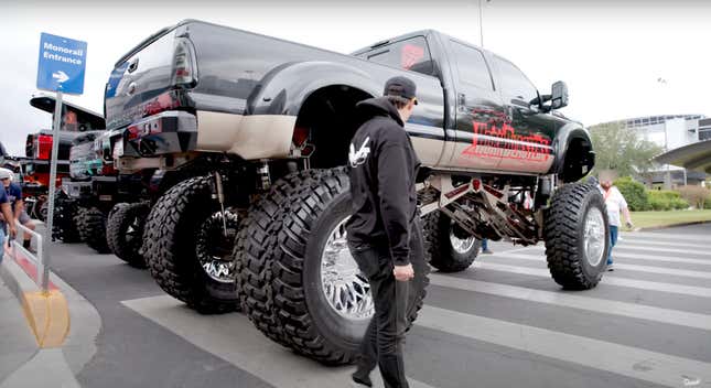 Imagen para el artículo titulado Estos son los autos que te hacen perder instantáneamente el respeto por el conductor