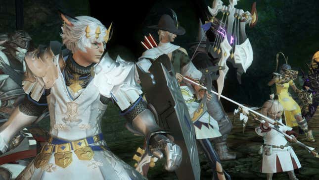 A large party of Final Fantasy XIV characters prepare for battle.