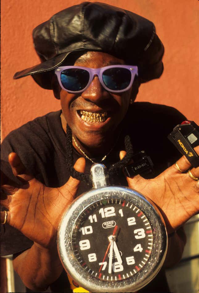 NEW YORK, NEW YORK—APRIL 22: Rapper Flavor Flav (aka William Drayton) appears in a portrait taken on April 22, 1991 in New York City. 