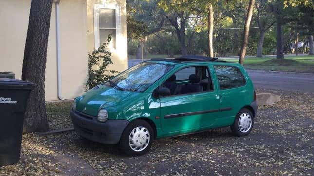 At $2,500, Should We All Hail This 1995 Renault Twingo?
