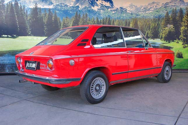 Image for article titled At $34,750, Does This 1974 BMW 1802 Pass The Touring Test?