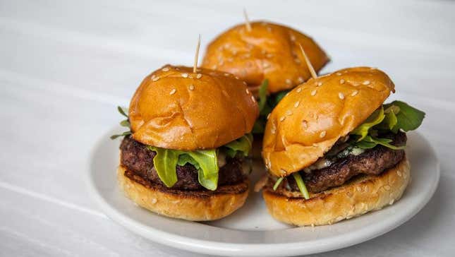 Mini beef burger sliders with arugula