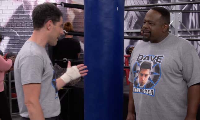 Max Greenfield as Dave and Cedric The Entertainer as Calvin in The Neighborhood.