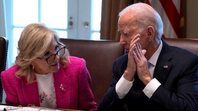 Image for article titled Biden Team Proud Hours Of Grueling Prep Successfully Got President Through Meeting With Family