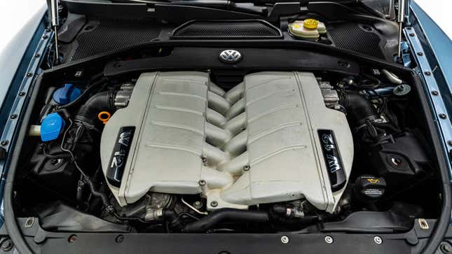 2004 Volkswagen Phaeton W12 engine