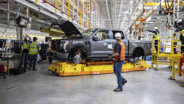 Image for article titled Auto Worker Contract Would Give Workers A Say In How An EV Transition Happens