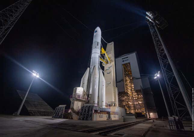 Image for article titled Trek to the Stars With October's Most Compelling Spaceflight Images