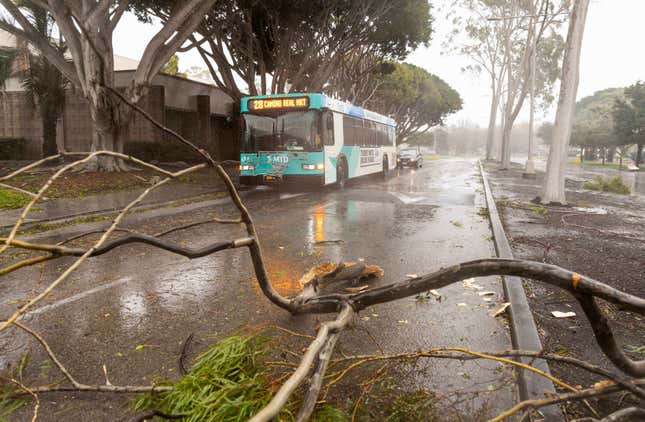 Image for article titled Photos: California&#39;s Coastline Under Siege by Atmospheric River