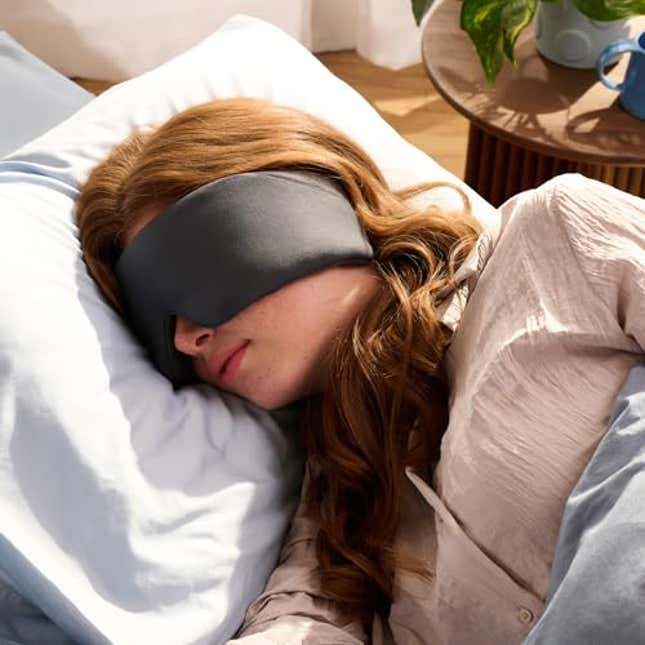 Image for article titled Stay Inside &amp; Rest With the Bearaby Weighted Eye Mask