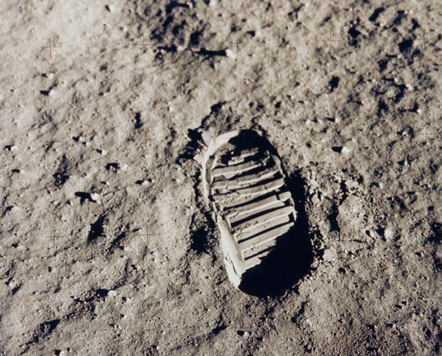 Image for article titled 16 Iconic NASA Photos That Changed Everything