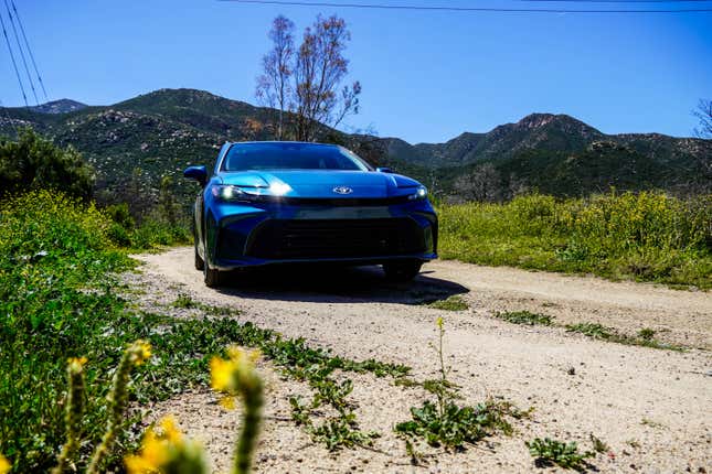 2025 Toyota Camry LE AWD